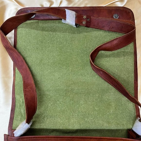 NWT Aaron Leather Goods 1pc bag - Picture 4 of 6